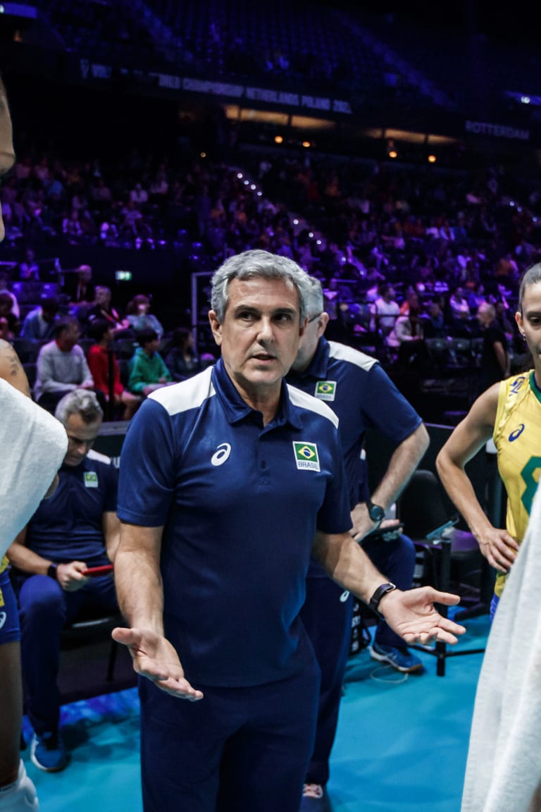 Ze Roberto earns Coach of the Year award in Brazil
