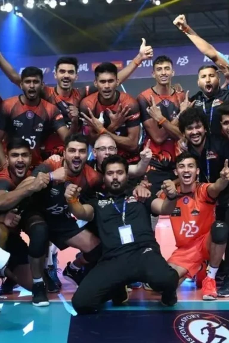 Meet PVL Season 1 semifinalists Hyderabad Black Hawks