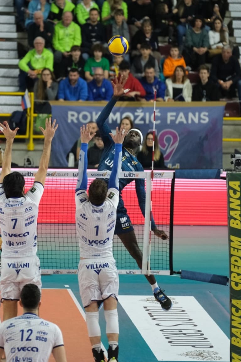 Verona stun Modena and move up in the standings