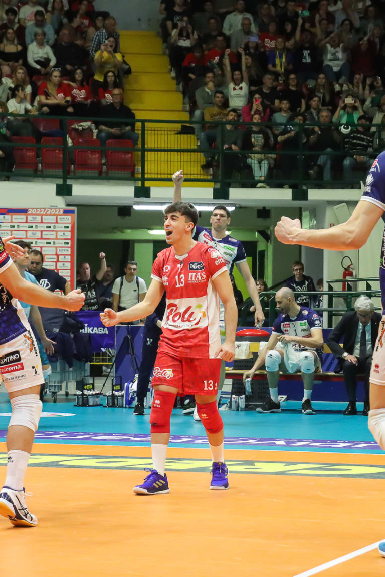 Trentino take first SuperLega semifinal spot