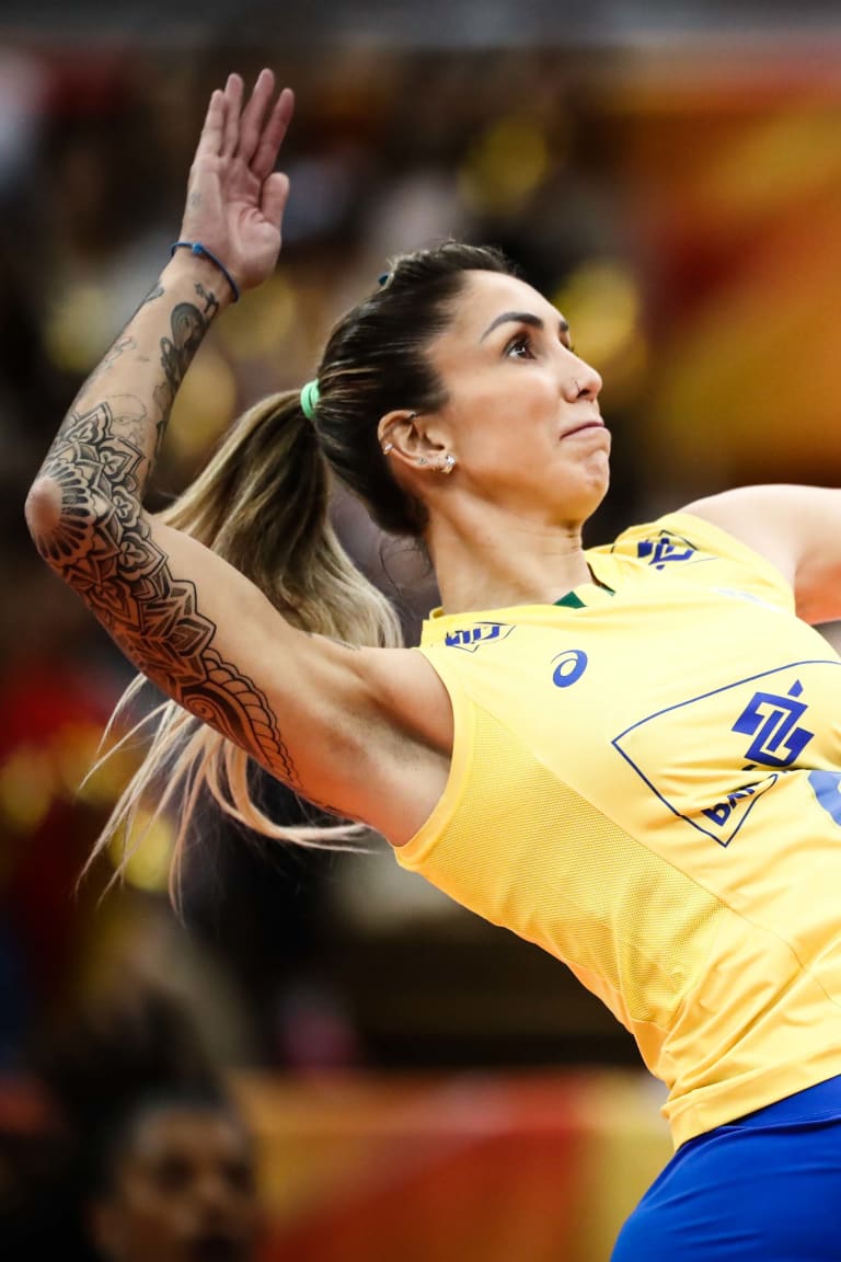 Thaisa confirms her return to the Brazilian national team
