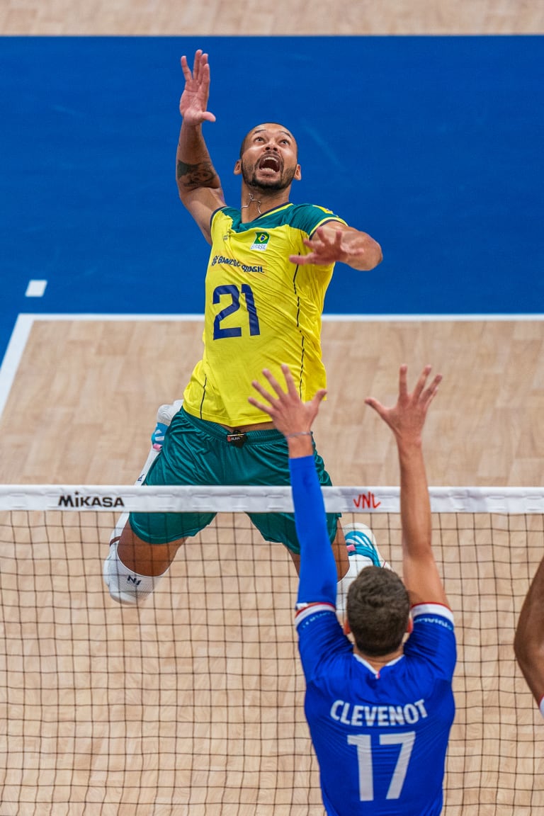 Alan fires up Brazil for big win over France