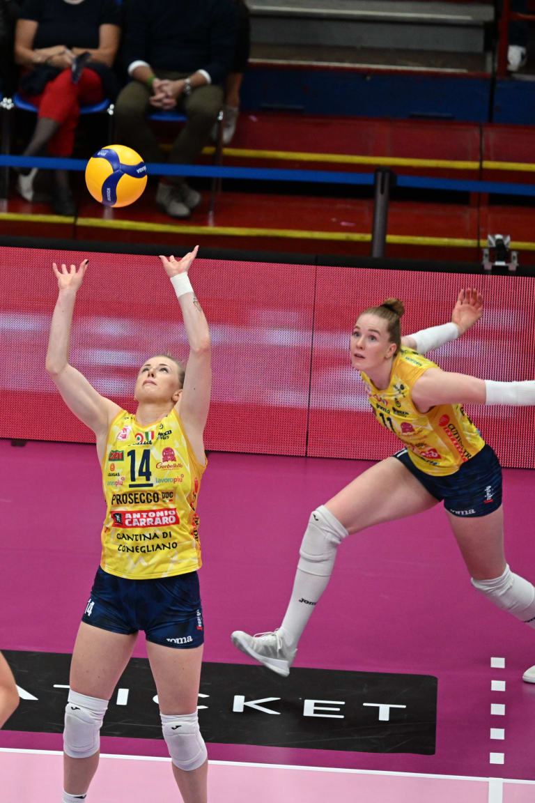 Imoco beat Milano in front of more than 12,000 fans