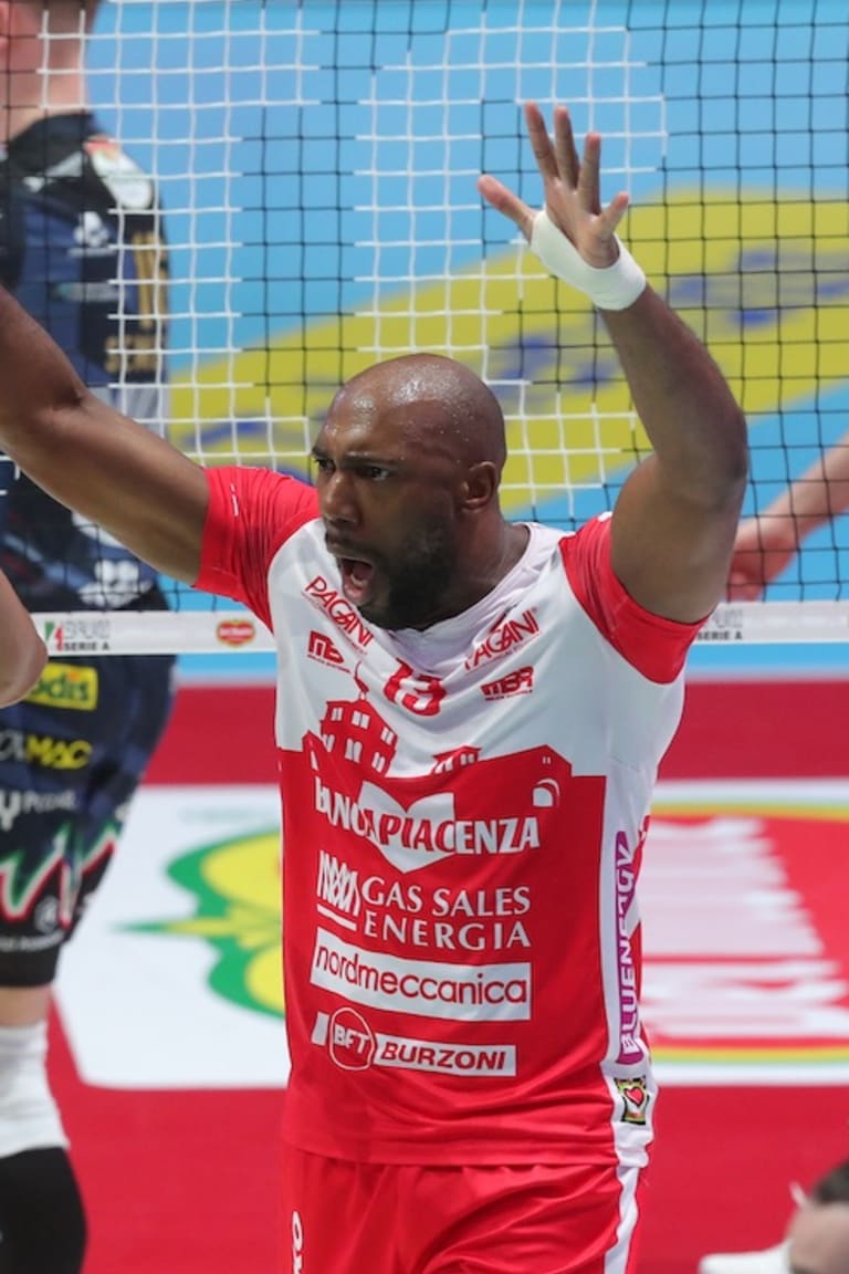 Dalle strade di Guantanamo ai Mondiali, il viaggio di Simon