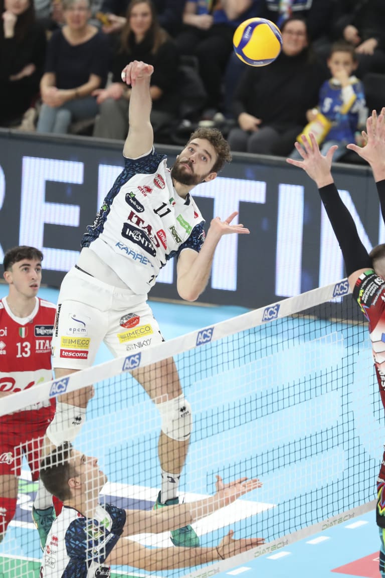 Rychlicki drives Trentino back to top in Italy