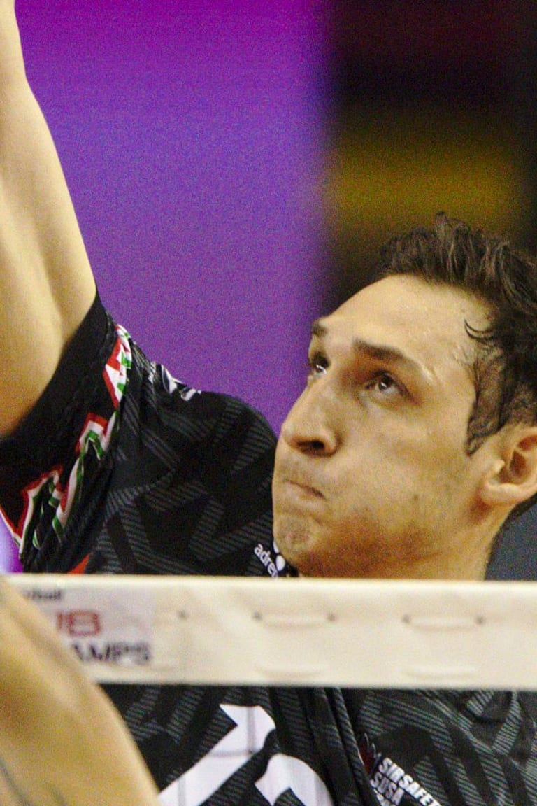 Another world champ extends stay in Perugia