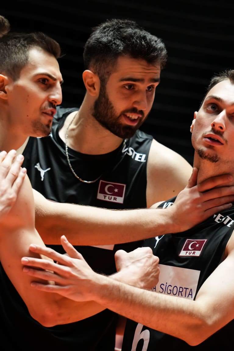 Cedric Enard names 16 for Türkiye’s VNL debut