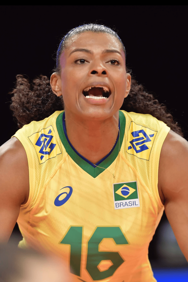 Garay’s timely return helps Brazil