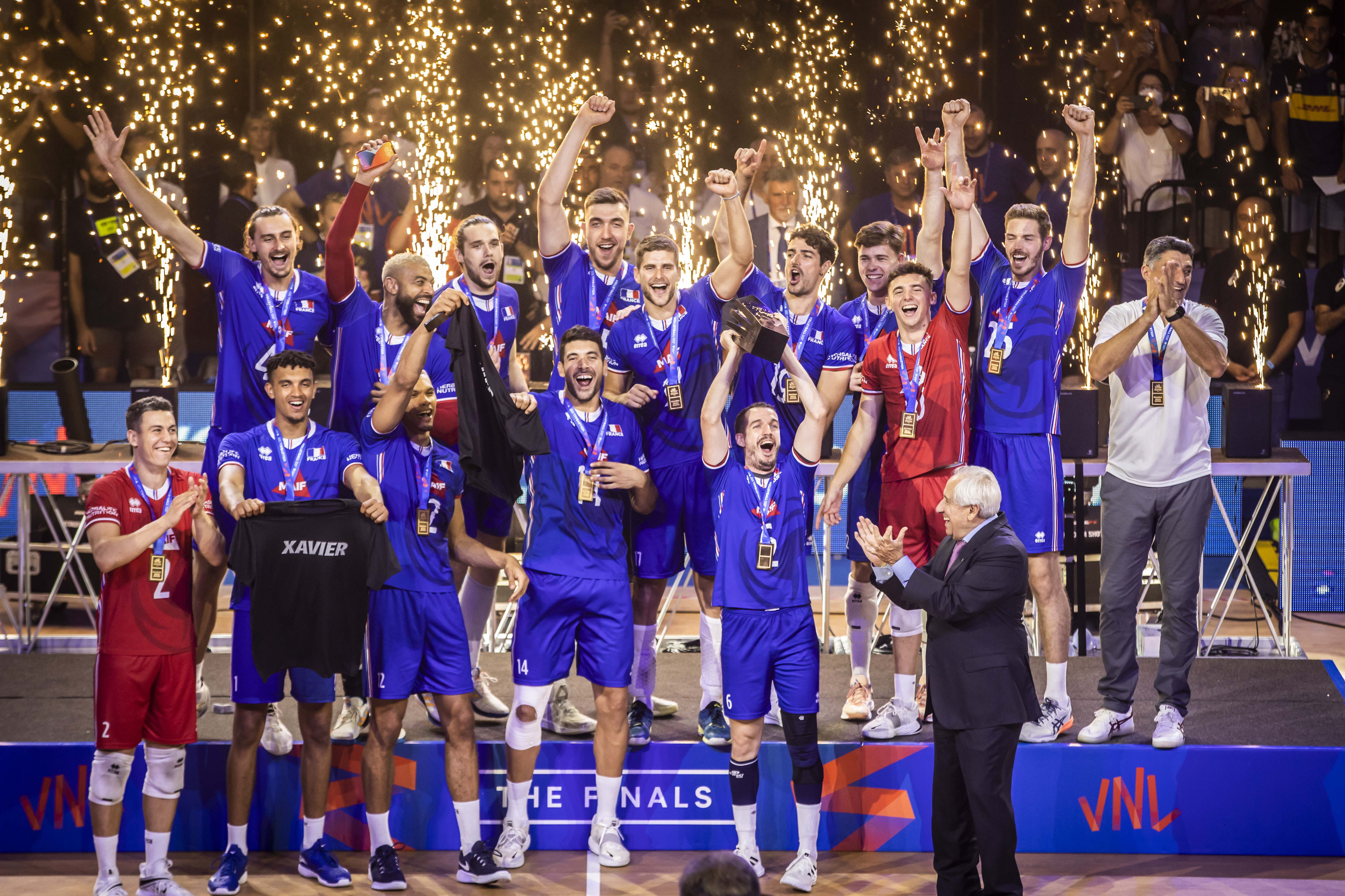 France win spectacular final to snatch historic VNL gold volleyballworld