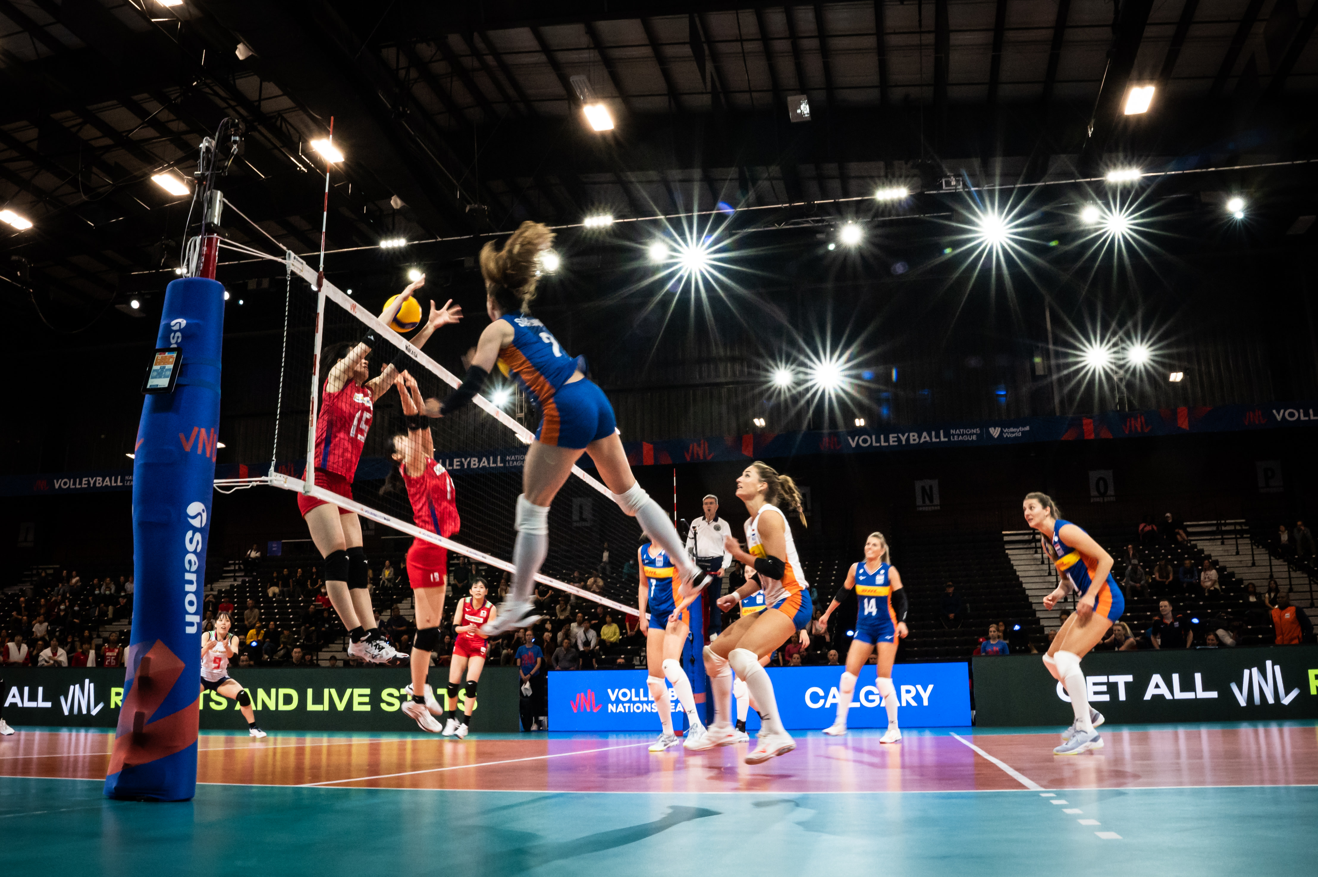 Surprising Dutch victory removes Japan from top of the standings volleyballworld