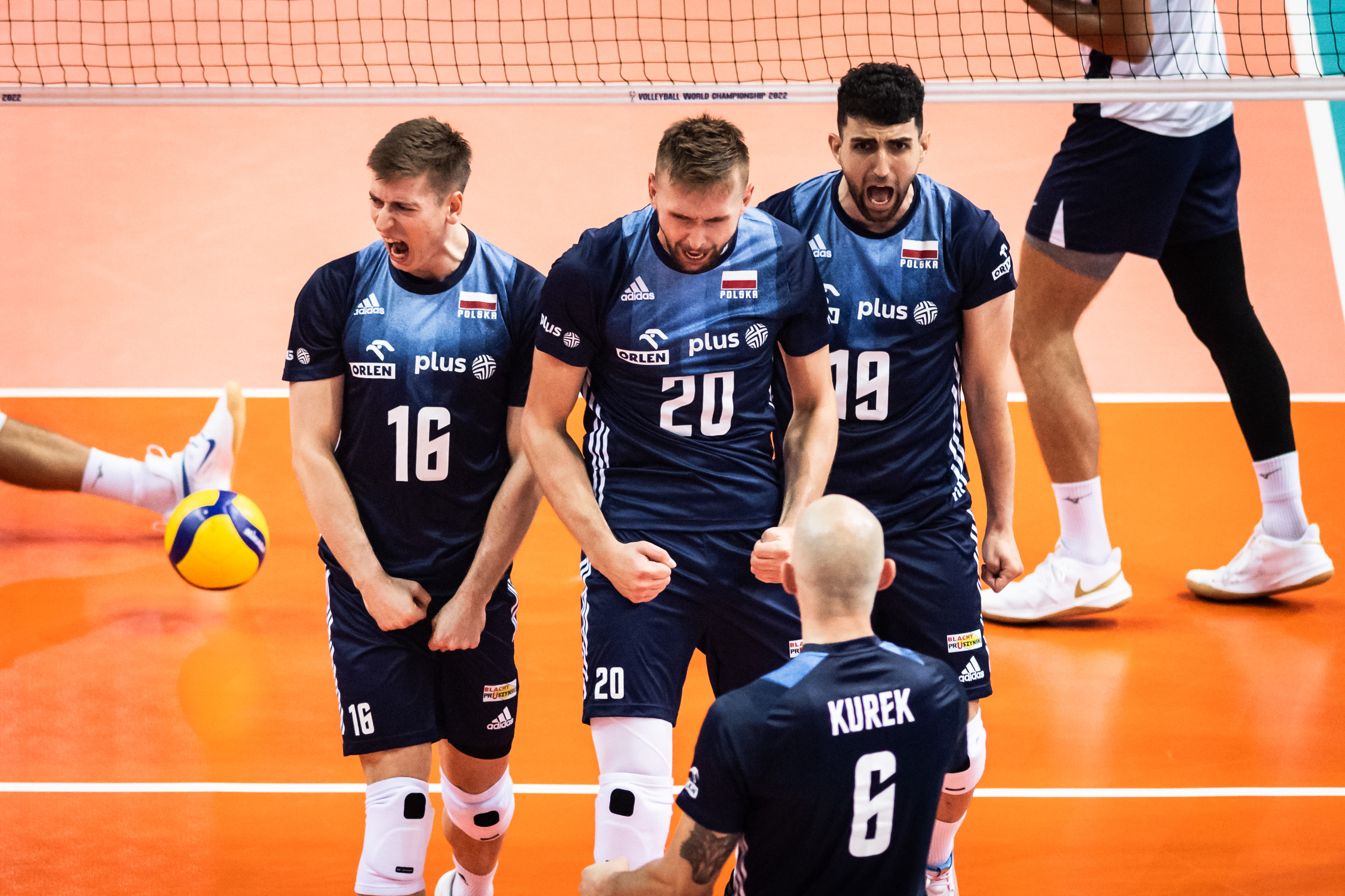 Poland at the top after comeback win over the United States volleyballworld
