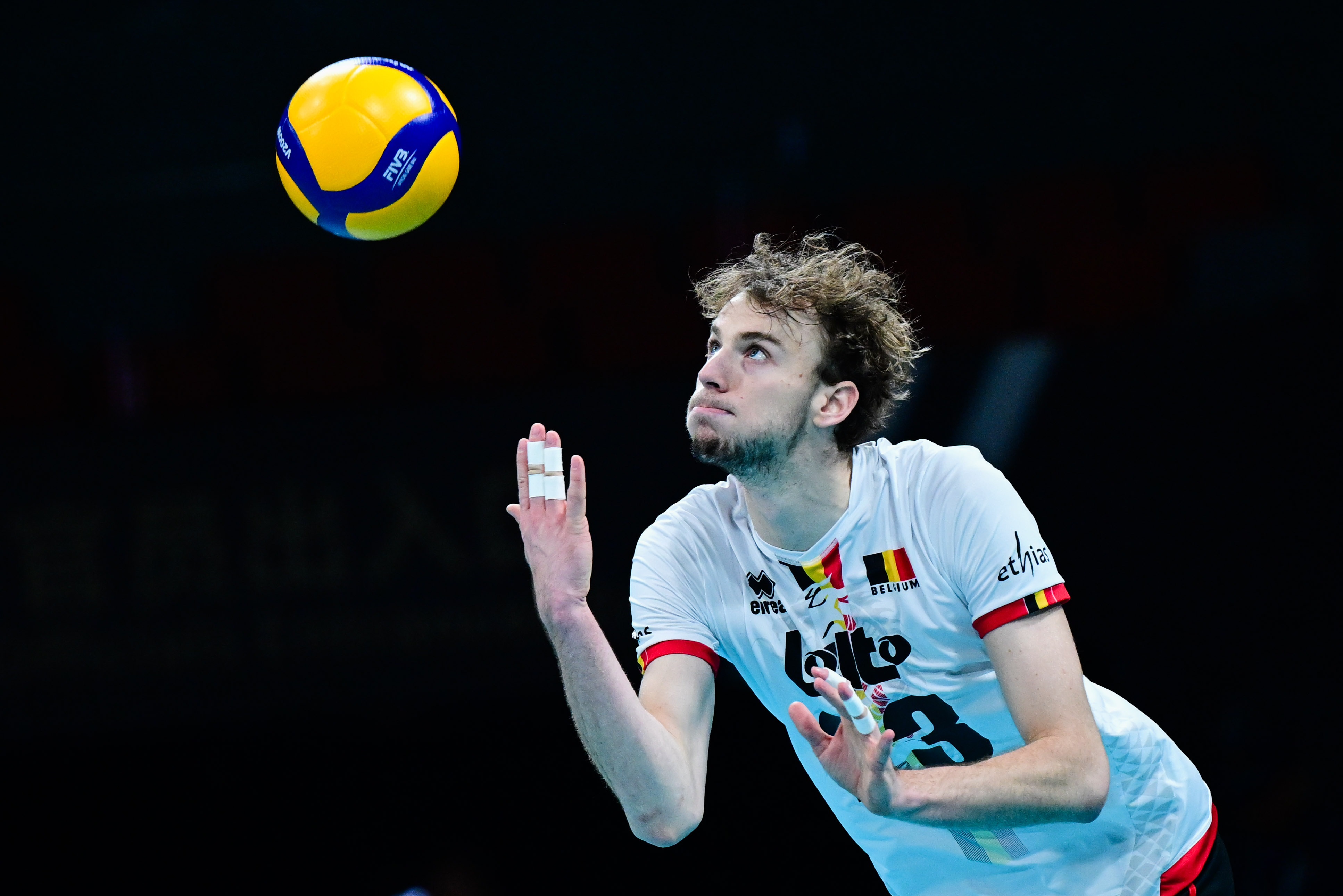 Rising Belgian star to stay in Milan another three seasons