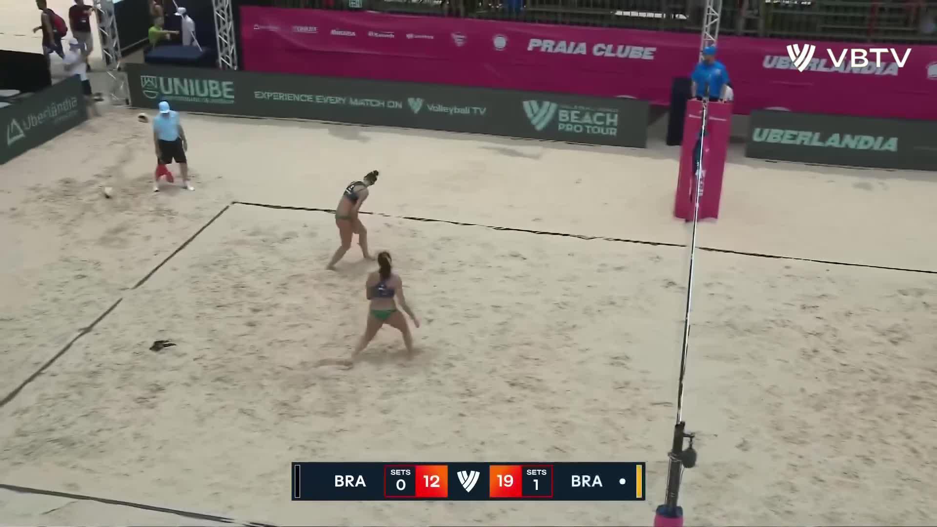 Ana_Patricia_Silva_Ramos_Points_Made_Leader_in_Duda/Ana_Patricia_vs