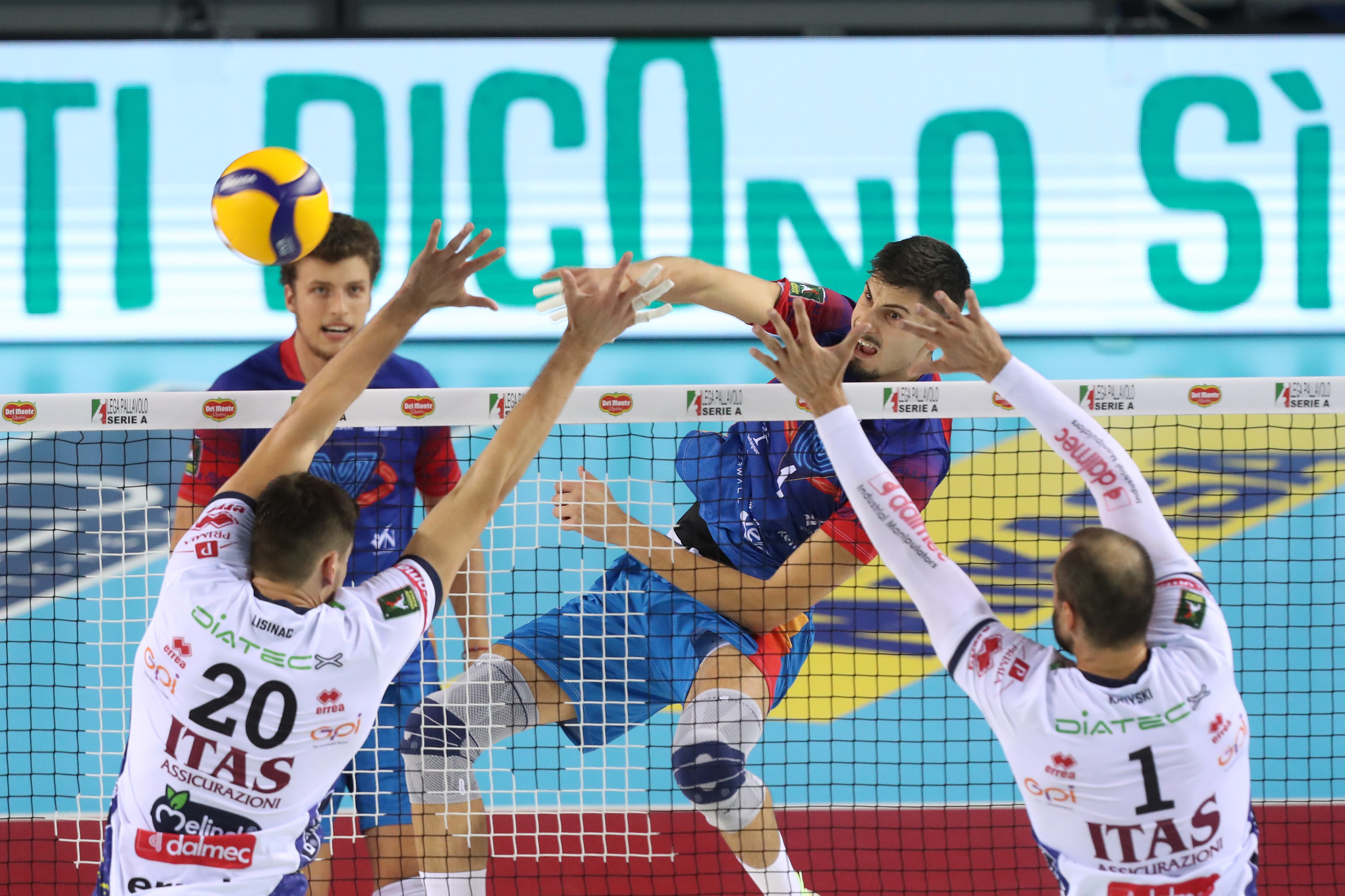 Itas Trentino to welcome Vero Volley Monza in remake of Supercoppa final volleyballworld