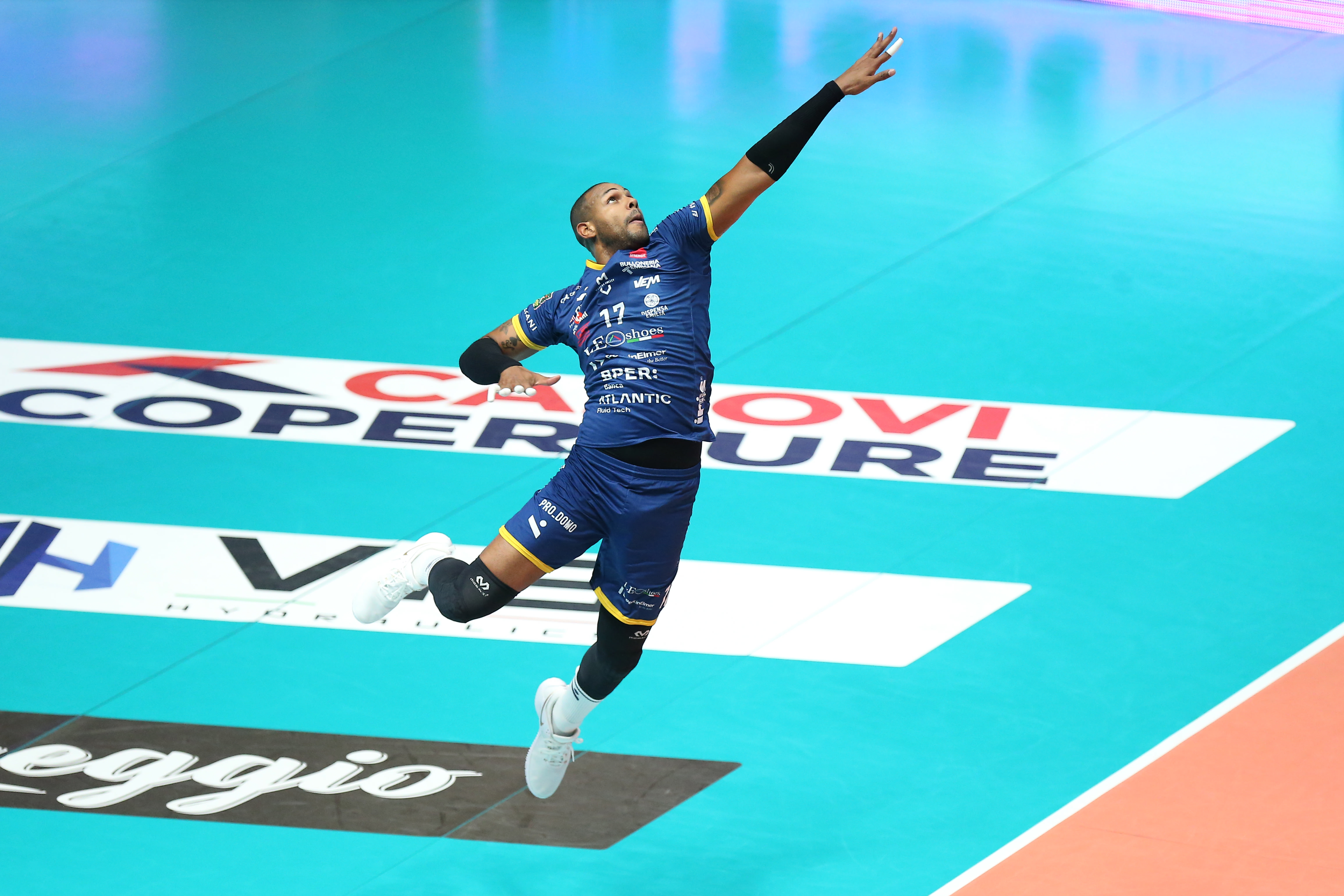 Race for SuperLega final set to turn up the heat! volleyballworld