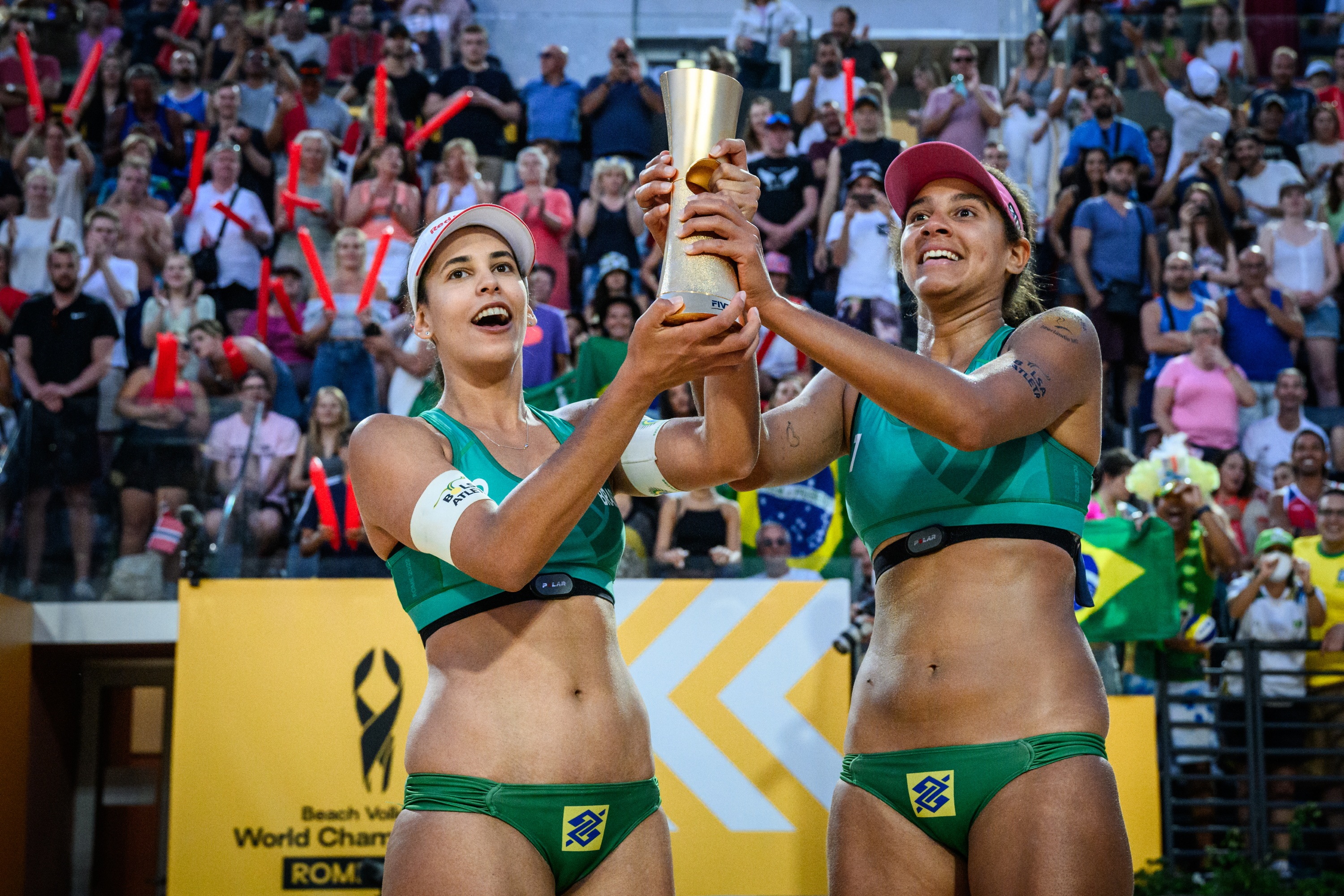 Ana Patrícia and Duda retake successful partnership in beach volleyball and  already have good results