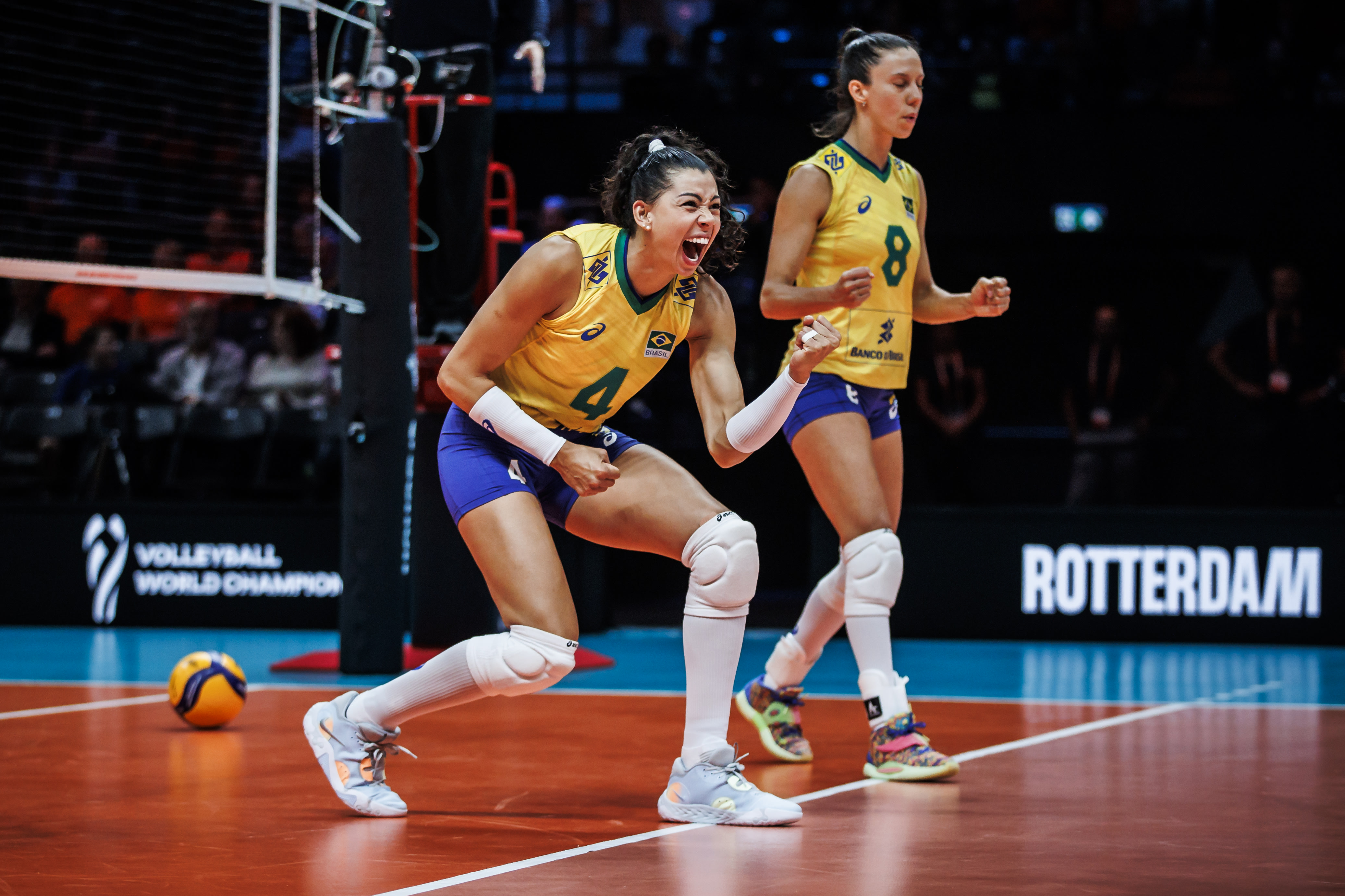 Brazil master sixth win at World Championship