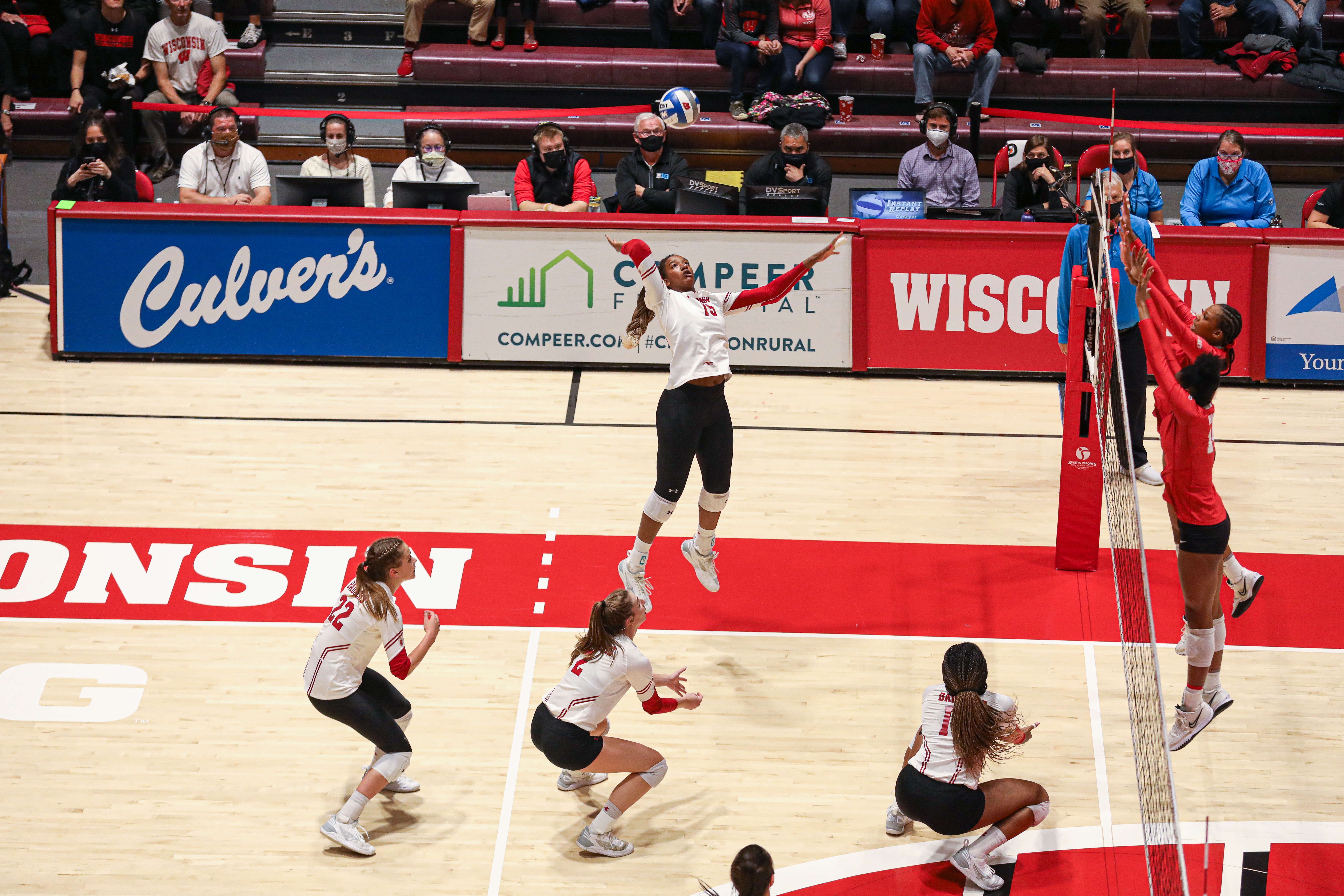 Watch reigning NCAA champions Wisconsin live on VBTV volleyballworld