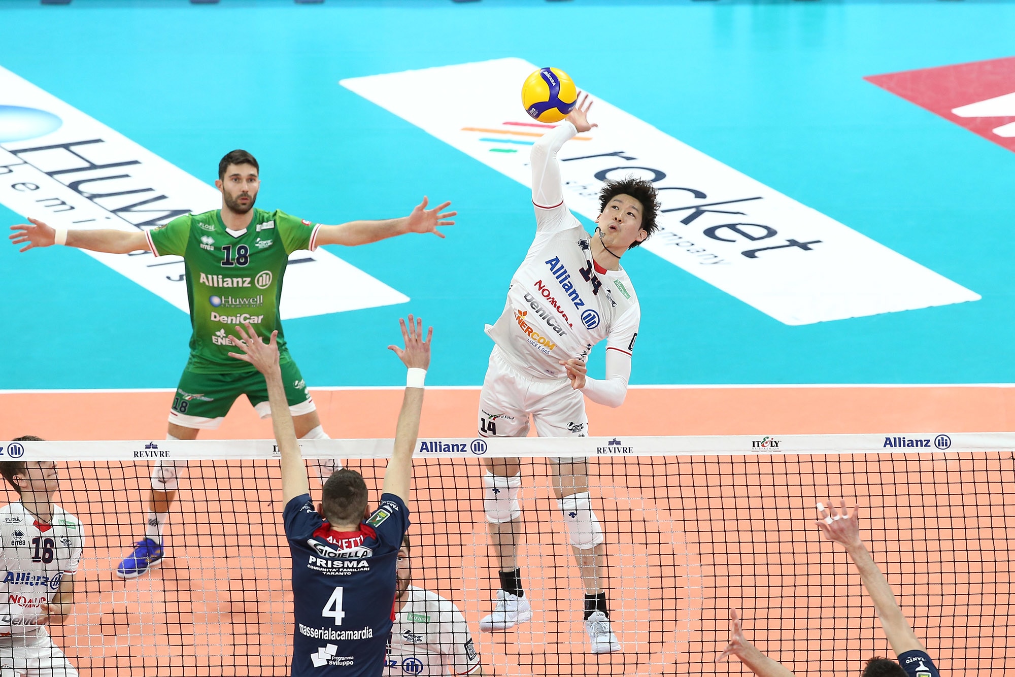 Milano claim last SuperLega playoff spot and will face Perugia volleyballworld