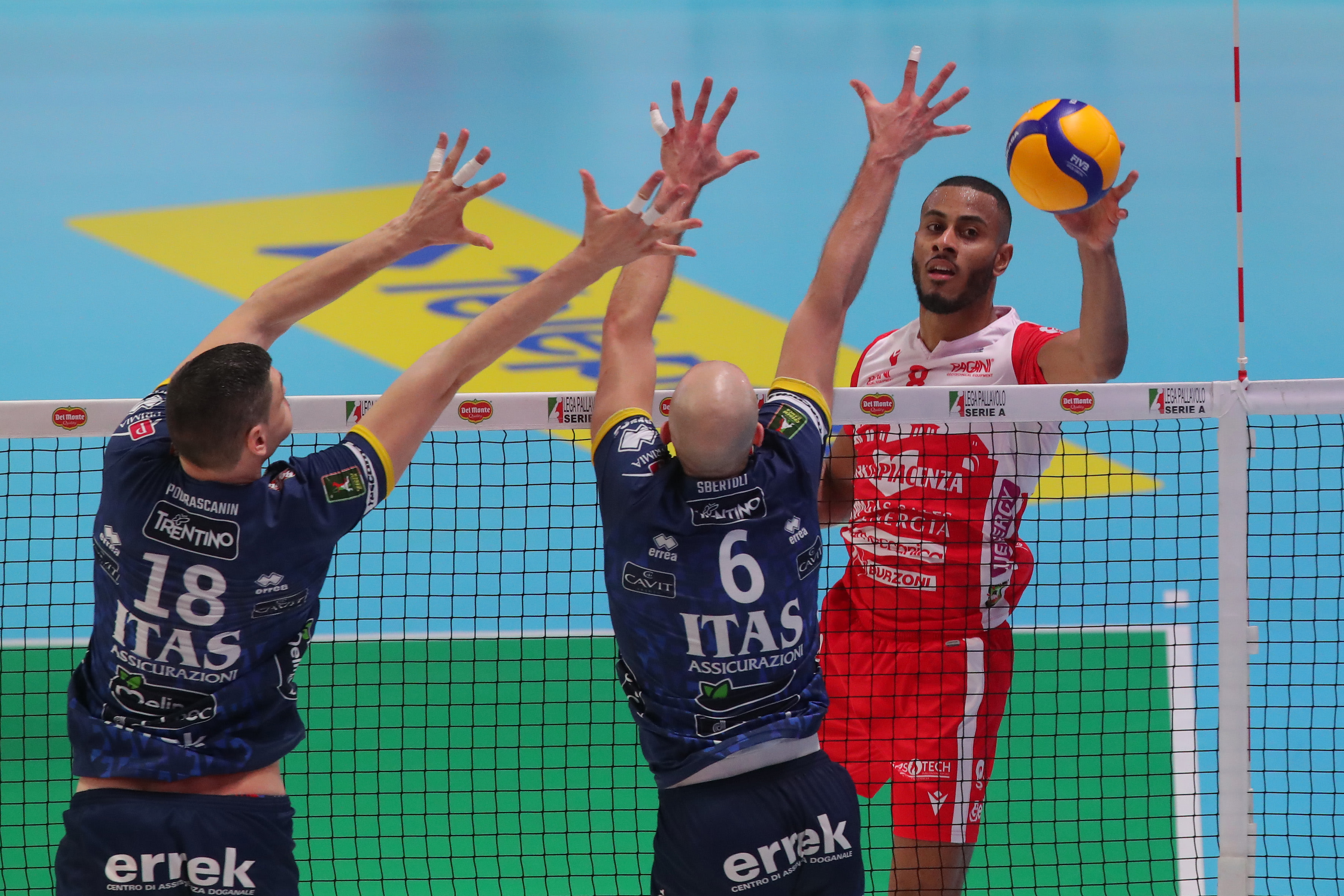 Trentino and Lube at home as SuperLega semis begin volleyballworld