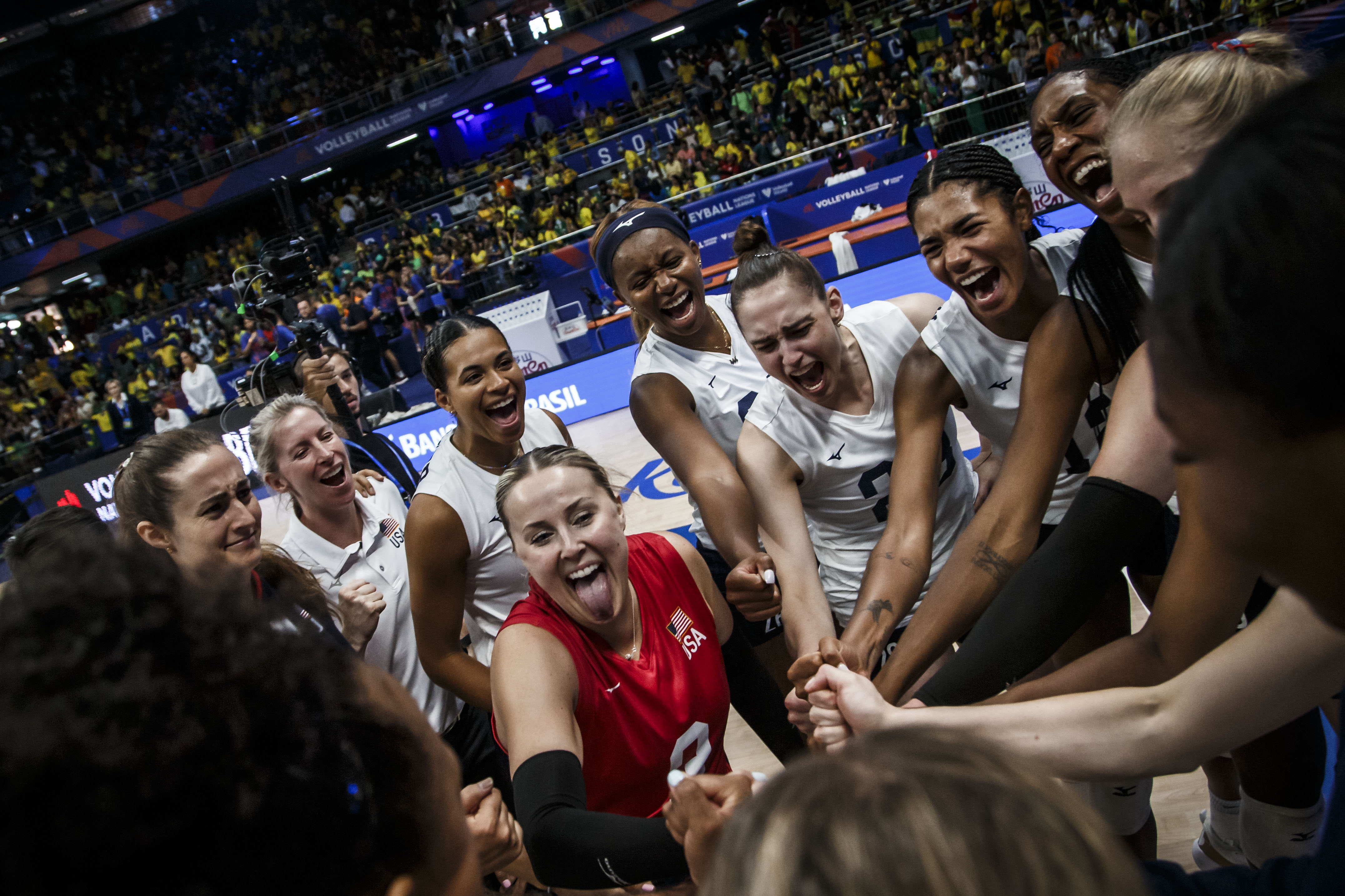 Brazil drops a position in relation to Poland and for the first time in 20  years is not the #1 team on the FIVB senior world ranking : r/volleyball