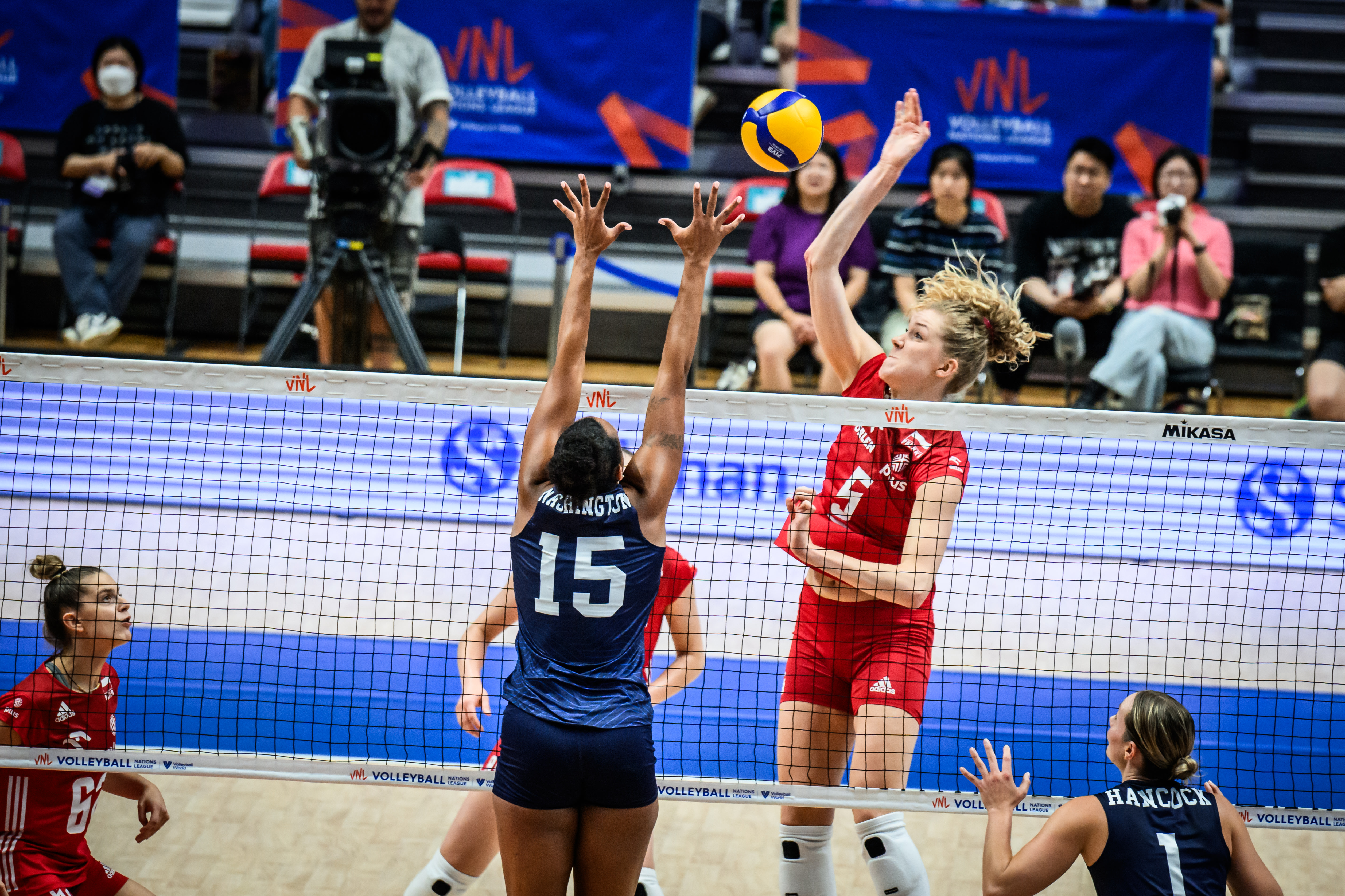 Adidas volleyball deals china germany