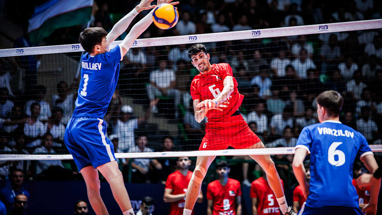 Muhammad Yahya attacking against a block in Tashkent