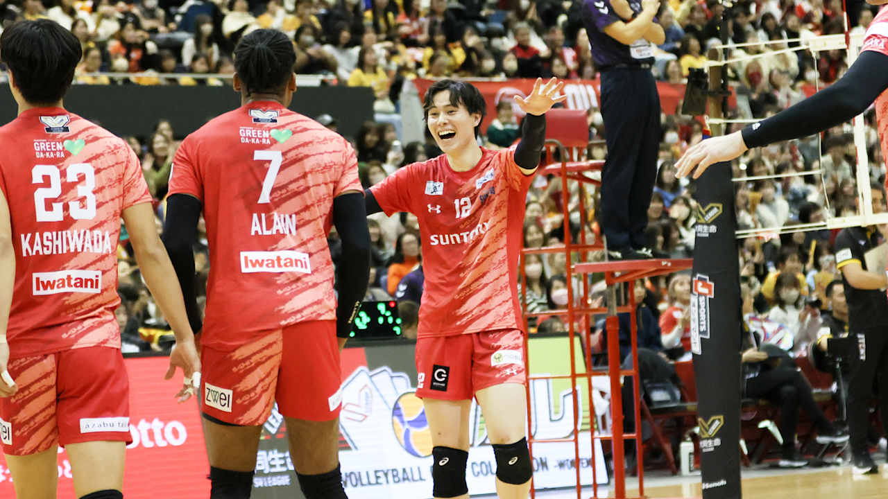 Thrilling saga at Ariake ends Suntory's way