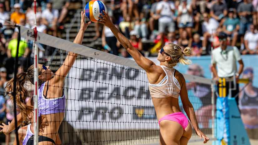 An all-Czech women`s semifinal match at the 2025 Brno Futures.