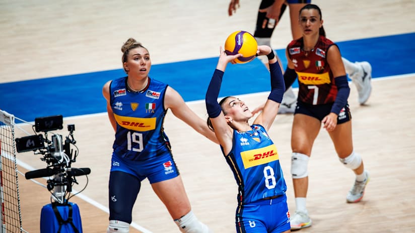China (CHN) vs Italy (ITA) #113632330
