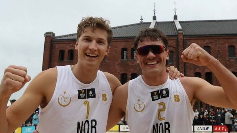 Norway’s Markus Mol & Adrian Mol (source: Norges Volleyballforbund)