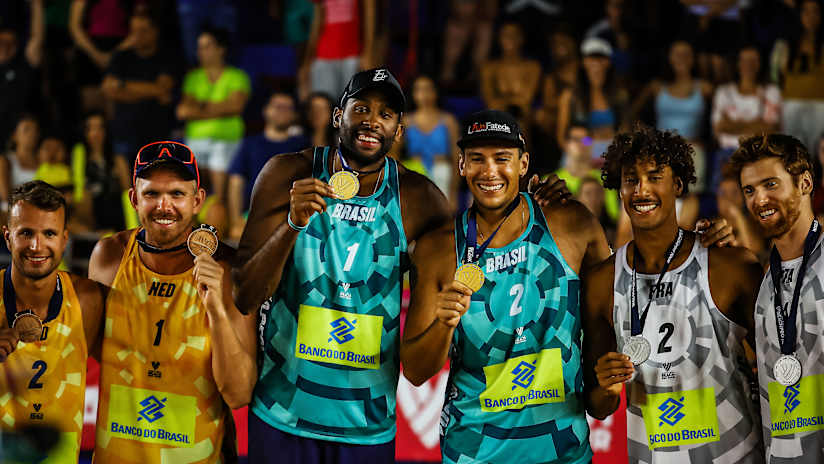 Evandro/Arthur Lanci (BRA) vs. Bassereau/Aye, C. (FRA) - Final 1st Place #60391155