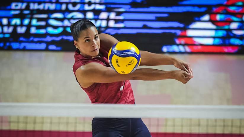 Avery Skinner leads USA in a match against Slovenia at the 2025 FIVB Women`s World Championship.