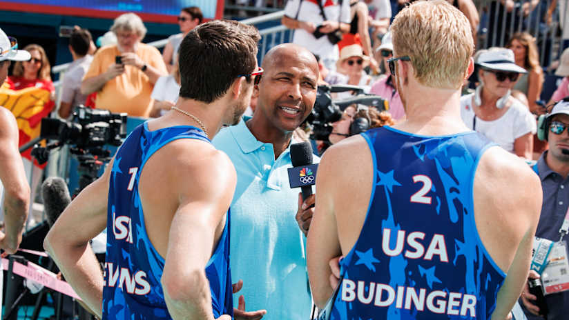 Dain Blanton interviewing Miles Evans & Chase Budinger after their match