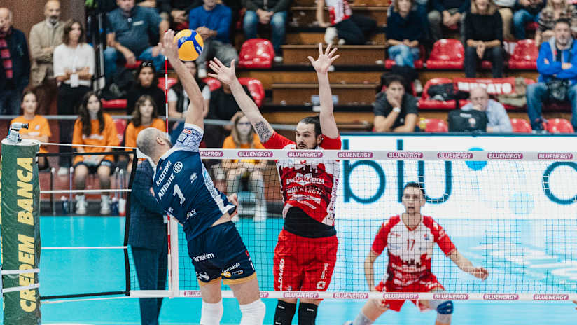 Matej Kaziskyi e Antoine Brizard (Milano vs Piacenza) 2024 (fonte legavolley.it)