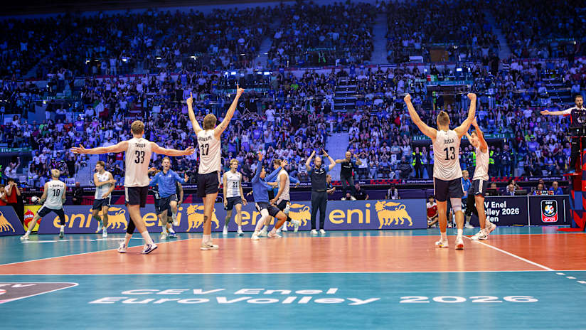 Finland celebrate after the final whistle of their quarterfinal against Italy (source: cev.eu)