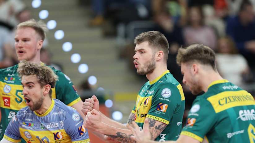 Aluron players celebrate in Jastrzebie-Zdroj (photo: Arkadiusz Kogut / plusliga.pl)
