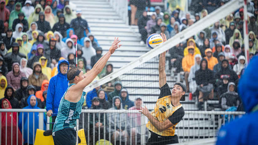 All-Swedish semifinal match in Montreal rain