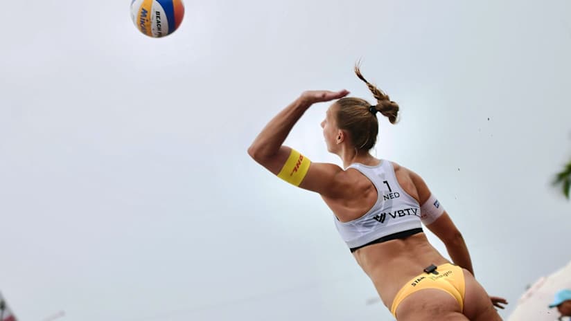 Netherlands’ Katja Stam serving at the Veracruz Challenge beach volleyball tournament