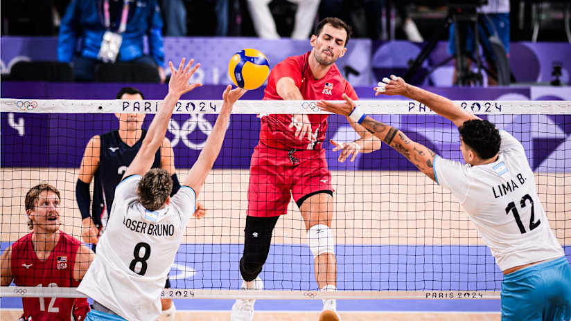 Aaron Russell came up big for the USA at the end of sets