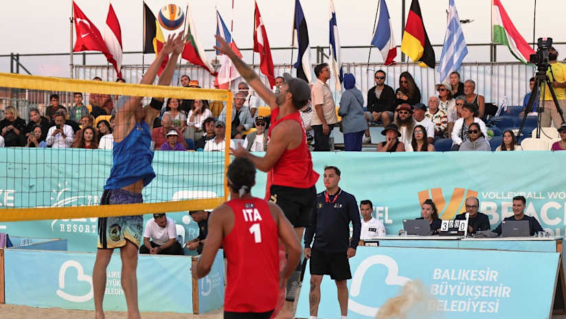 An all-Italian duel over the net during the Balikesir Futures men’s final (source: cev.eu)