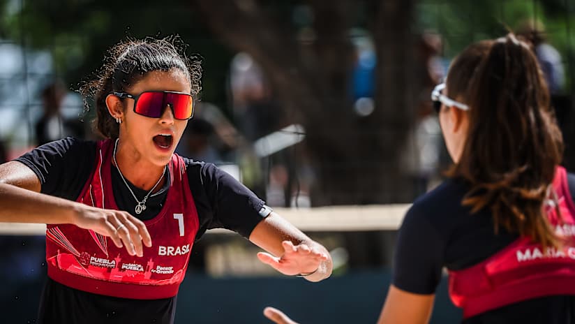 Pavelková K./Pavelková A. (CZE) vs. Marcela/Maria Clara (BRA) - Round of 16 #68273160