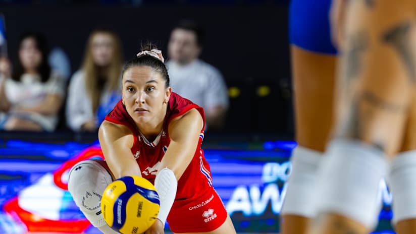 French captain Helena Cazaute in action against Greece during the World Championship.