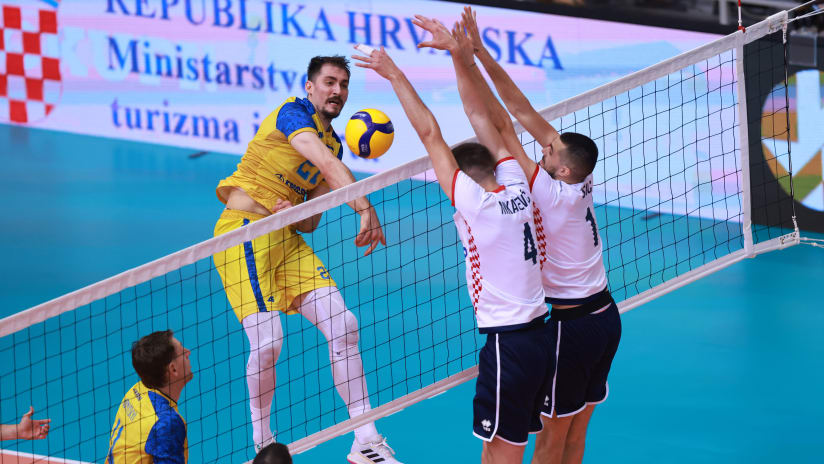 Ukraine’s Yevhenii Kisiliuk in attack during the final against Croatia (source: cev.eu)