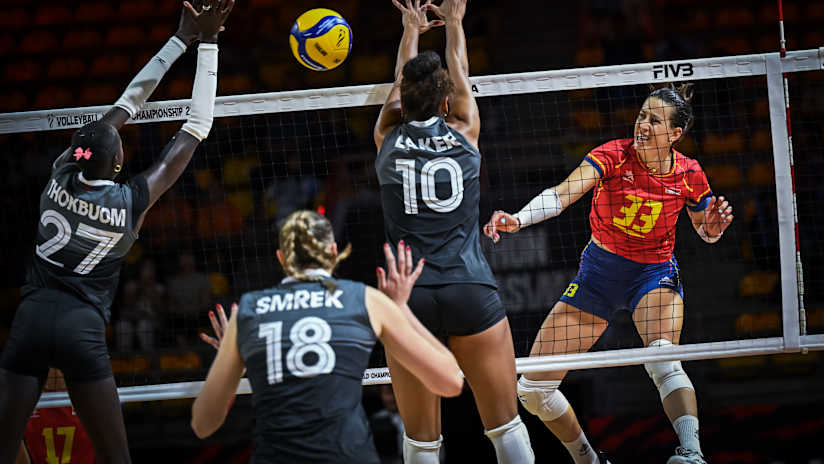 Canada (CAN) vs. Spain (ESP) Women`s Volleyball Teams – Pool E