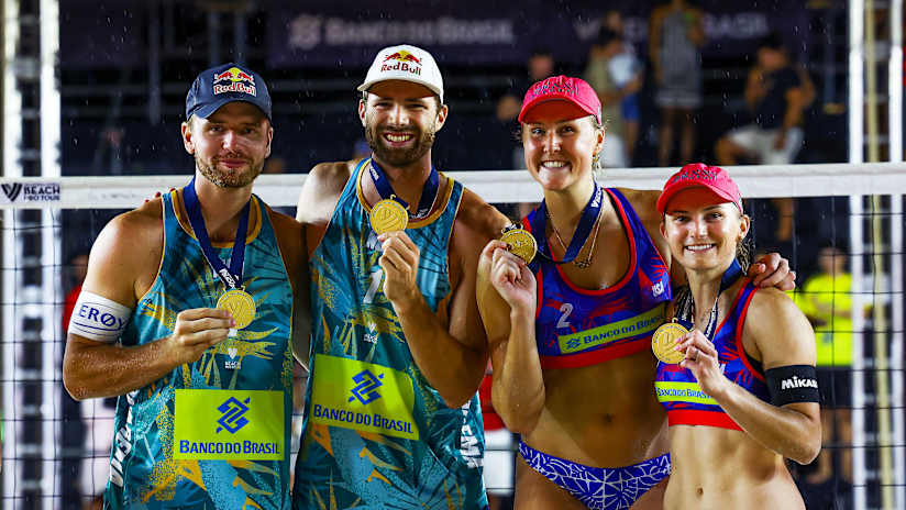 Melissa/Brandie (CAN) vs. Cruz/Brasher (USA) - Final 1st Place #96650188