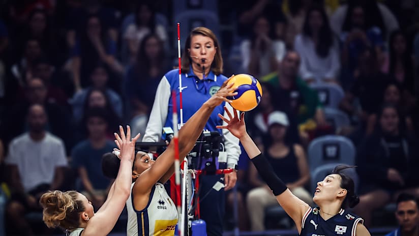 Korea (KOR) vs. Italy (ITA) women - Pool 2 - Preliminary Phase #46521102