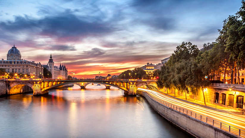 Seating will be built along The Seine.