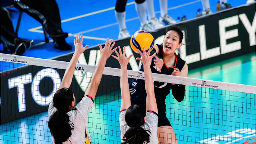 China's Yang Shuming faces two Ecuadoran blockers