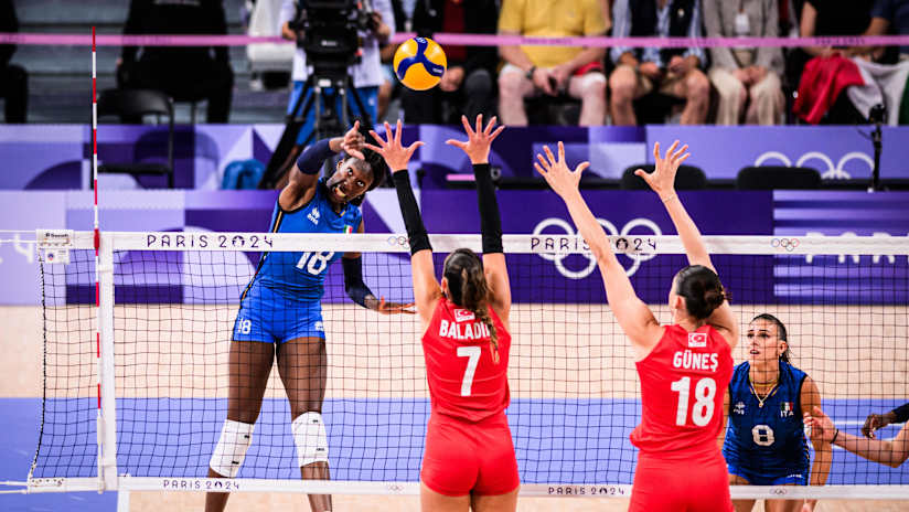 Star opposite Paola Egonu came up big for Italy against Türkiye